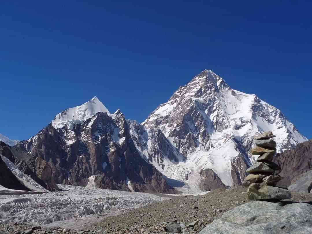 K2 Peak summit ridge